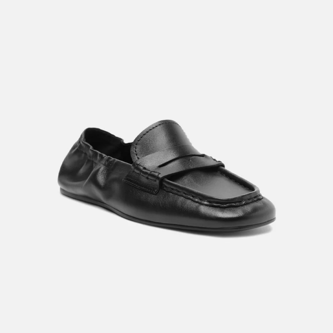 ZAPATO CERRADO DE TACÓN PLANO