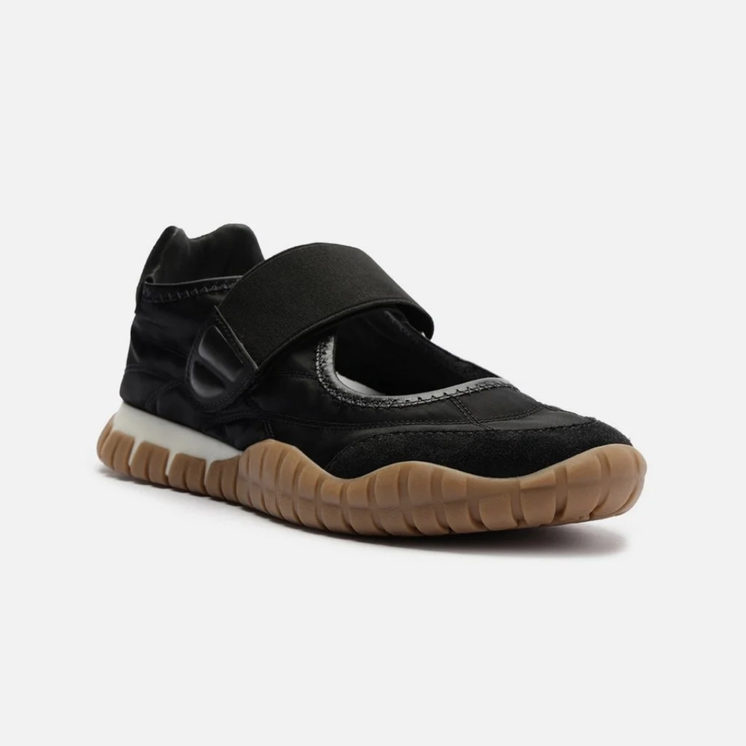 ZAPATO CERRADO DE TACÓN PLANO