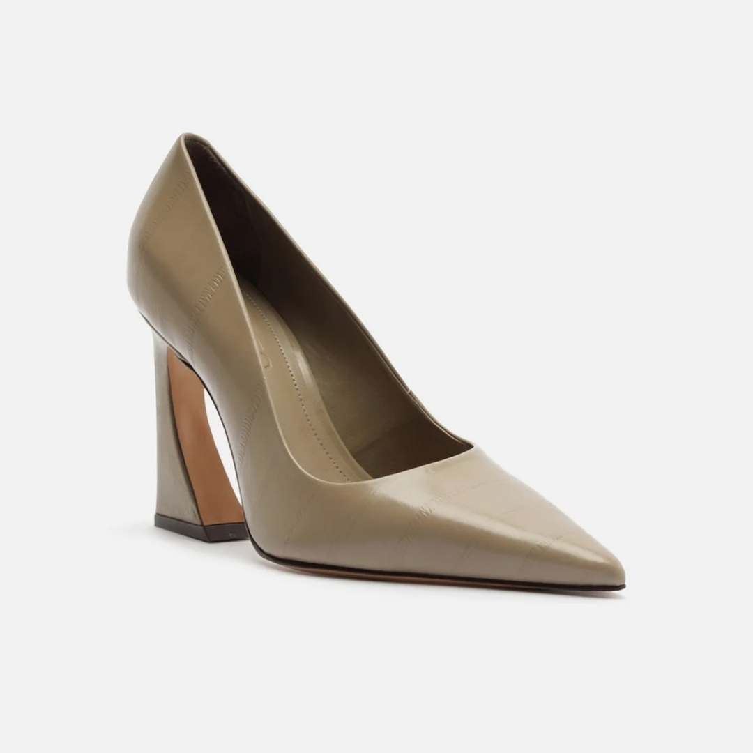 ZAPATO CERRADO DE TACÓN ALTO