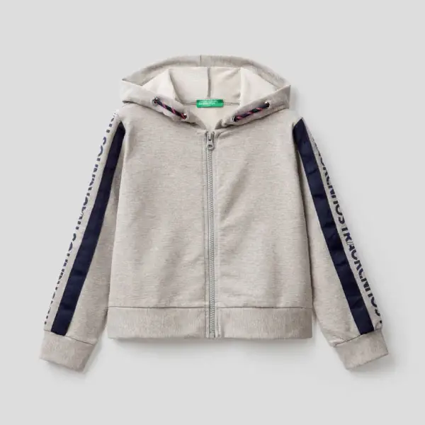 Chaqueta Con Capucha
