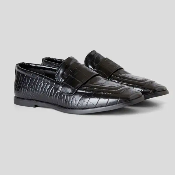 MOCASIN