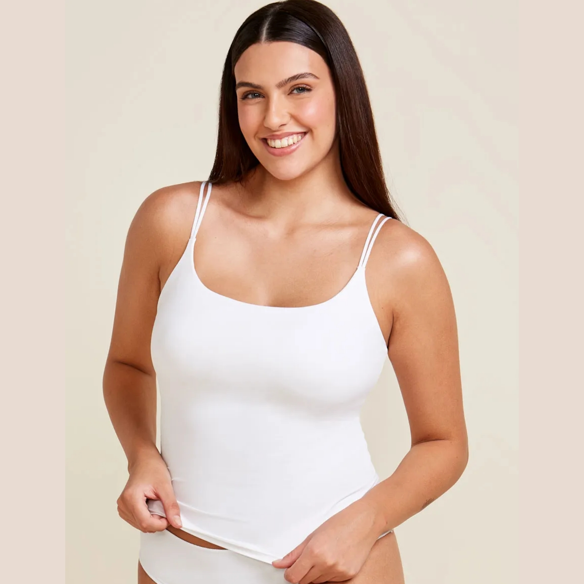 CAMISETA ALÇAS FINAS COM BOJO REMOVÍVEL EM MICROFIBRA