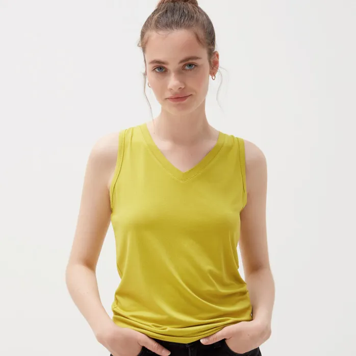 WOMEN'S TOP