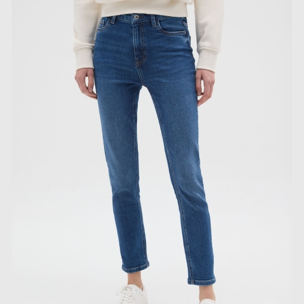 WOMEN'S JEANS