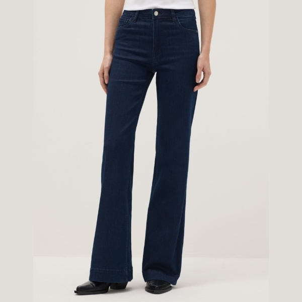 WOMEN'S JEANS