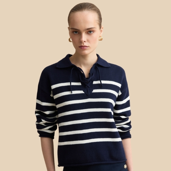 WOMEN'S SWEATER