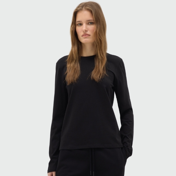 WOMEN'S T-SHIRT