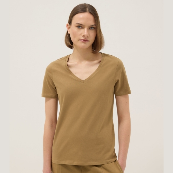 WOMEN'S T-SHIRT