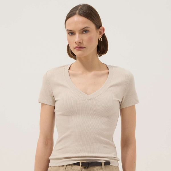WOMEN'S T-SHIRT