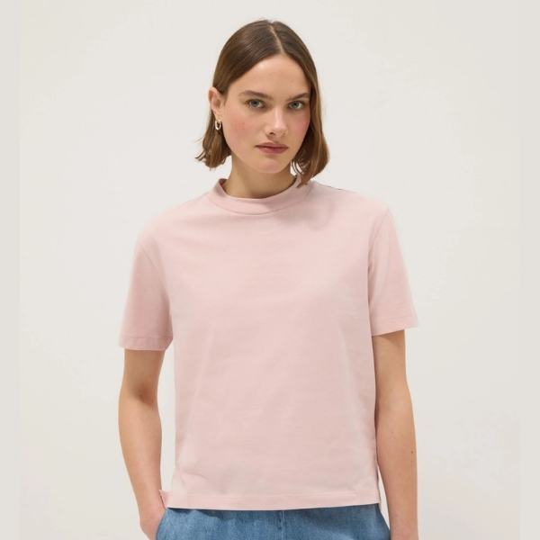 WOMEN'S T-SHIRT