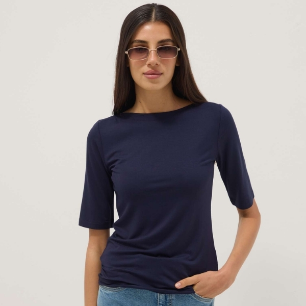 WOMEN'S T-SHIRT