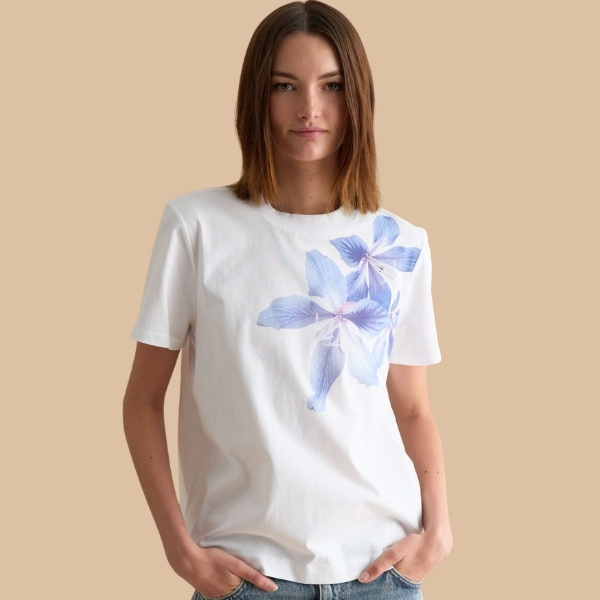 WOMEN'S T-SHIRT