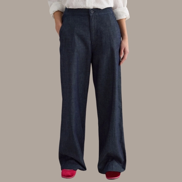 WOMEN'S JEANS