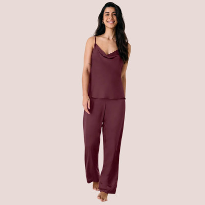 PIJAMA LONGO ALÇAS FINAS EM CETIM GRACE