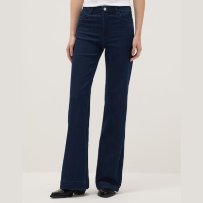 WOMEN'S JEANS