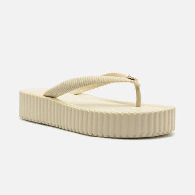 SANDALIA DE TACÓN BAJO